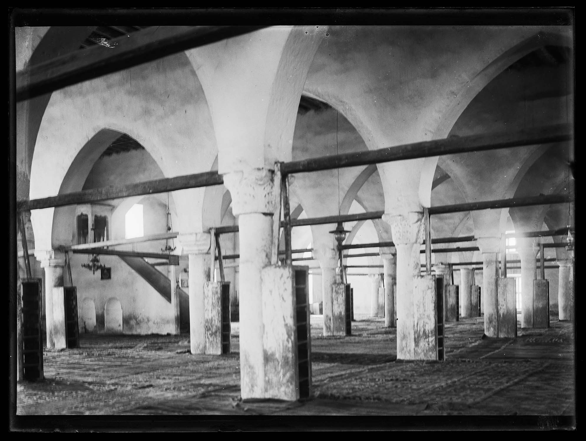 Colonnes de la salle de prière